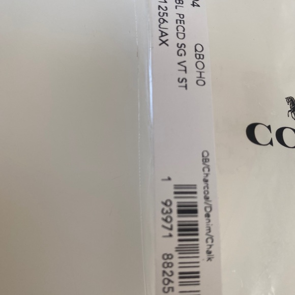 NWT Billfold Wallet Signature Varsity Stripe 3004 - Picture 3 of 9